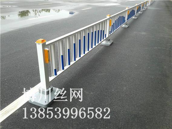 石家庄市市政道路护栏球场围栏 - 价格